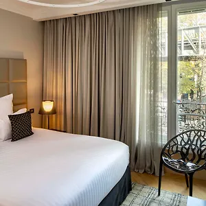 First Tour Eiffel Hotel Parigi