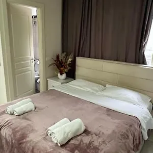 Urban Retreat Apartment